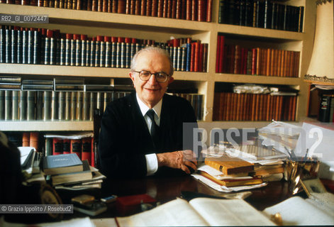 Writer, critic Giovanni Macchia, expert in french literature, in his house in Rome ©Grazia Ippolito/Rosebud2