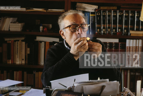 Italian writer Luigi Malerba in his house in Rome ©Grazia Ippolito/Rosebud2