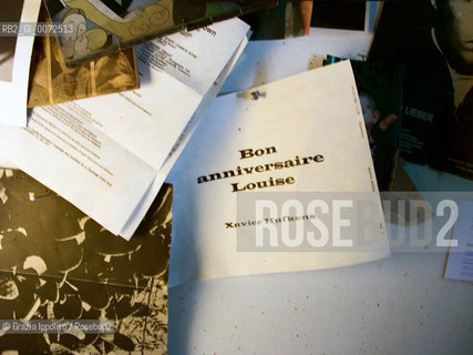 The living room of artist american french born Louise Bourgeois, wall with papers, drawings, on sunday she receives arists, at Salon, New York 23/09/2007 ©Grazia Ippolito/Rosebud2