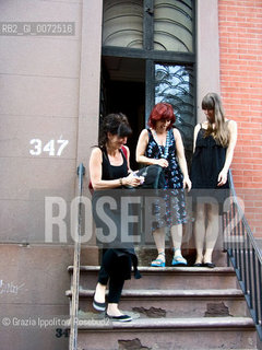 Americanfrench born artists house Louise Bourgeois,some artists goes out fom her house after sundays salon ©Grazia Ippolito/Rosebud2