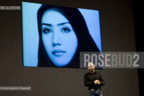 Writer Roberto Saviano is speaking about the two iranian girls killed in Teheran in 2009, at Teatro Grassi in Milan during La bellezza e linferno ©Grazia Ippolito/Rosebud2