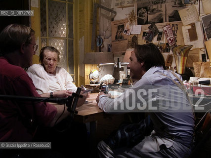 Louise Bourgeois during Salon the meeting for artists on sunday in her house in New York, 23/09/2007,at her right, Robert Storr, art critic ©Grazia Ippolito/Rosebud2