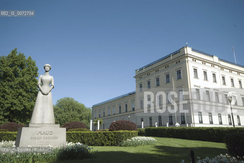 Garden of the Royal Palace in Oslo, Norway ©Grazia Ippolito/Rosebud2