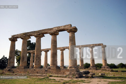 Greek columns near Matera called: Tavole Palatine, Pitagora, greek philosopher and mathematic, lived in this area in Basilicata, Italy ©Grazia Ippolito/Rosebud2