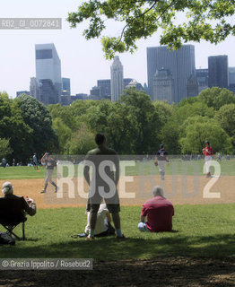 People playng baseball, in Central Park, New York, ©Grazia Ippolito/Rosebud2