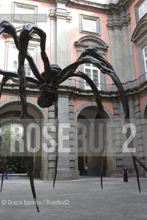 Capodimontes Museum, court with Louise Bourgeoiss sculpture Maman ©Grazia Ippolito/Rosebud2