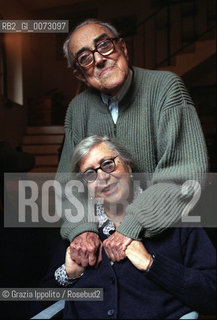 November 2000, Formia: Italian politician, journalist and writer Vittorio Foa with his wife Sesa Tatò in their home ©Grazia Ippolito/Rosebud2