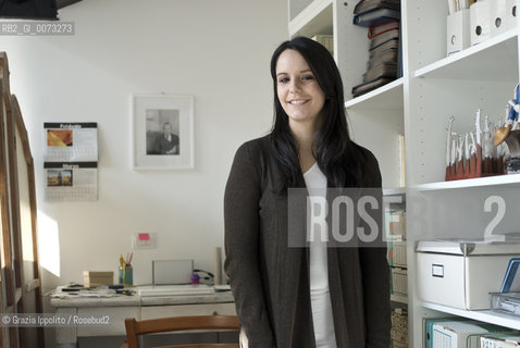 Ilaria Rossetti, novelist, author of Happy Italy a story about italian politicians and banker Gianpiero Fiorani, published by Giulio Perrone, poses in Milan. ©Grazia Ippolito/Rosebud2