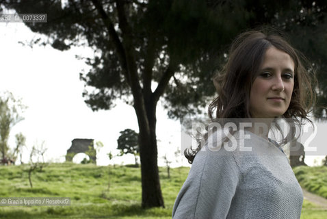 Italian novelist Annalisa Maniscalco, author of Le versioni della mezza noce published by Giulio Perrone, pictured at Parco degli Acquedotti in Rome. ©Grazia Ippolito/Rosebud2