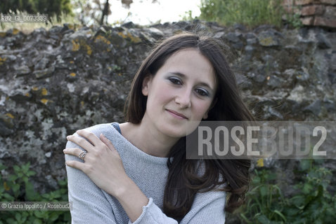 Italian novelist Annalisa Maniscalco, author of Le versioni della mezza noce published by Giulio Perrone, pictured at Parco degli Acquedotti in Rome. ©Grazia Ippolito/Rosebud2