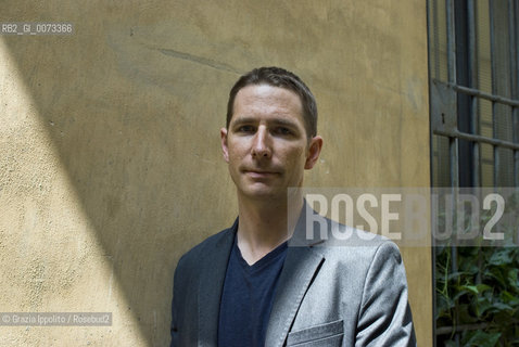 Richard Harvell, fiction writer, american born who lives in Switzerland near Basel, poses in Milan ©Grazia Ippolito/Rosebud2