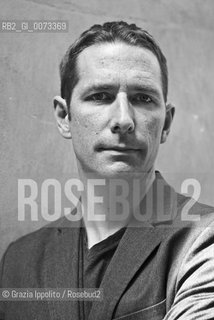 Richard Harvell, fiction writer, american born who lives in Switzerland near Basel, poses in Milan ©Grazia Ippolito/Rosebud2