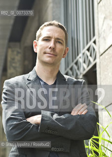 Richard Harvell, fiction writer, american born who lives in Switzerland near Basel, poses in Milan ©Grazia Ippolito/Rosebud2