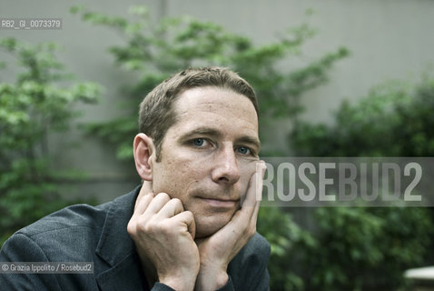 Richard Harvell, fiction writer, american born who lives in Switzerland near Basel, poses in Milan ©Grazia Ippolito/Rosebud2