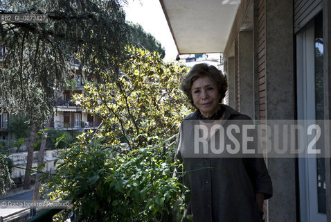 Italian politician, journalist, writer, politician Luciana Castellina, cofounder of the newspaper Il Manifesto in her house in Rome ©Grazia Ippolito/Rosebud2