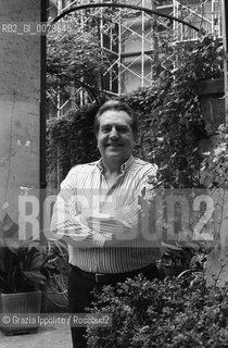 3 Aprile 1991: Italian writer and literary critic Giuseppe Pontiggia ©Grazia Ippolito/Rosebud2