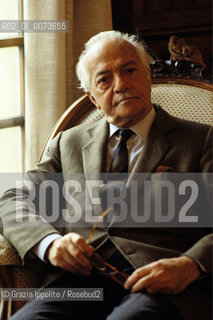 4 February 1989, Milan: Italian journalist, literary critic and writer Domenico Porzio in his house ©Grazia Ippolito/Rosebud2