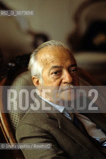 4 February 1989, Milan: Italian journalist, literary critic and writer Domenico Porzio in his house ©Grazia Ippolito/Rosebud2