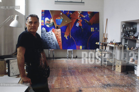 Painter and writer Emilio Tadini, in his studio in Milan ©Grazia Ippolito/Rosebud2