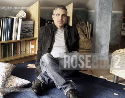 Italian writer and transmedia designer Max Giovagnoli, in his house in Rome. Author of Il messaggio segreto delle stelle cadenti published by Newton Compton and Transmedia storytelling by ETC Press (US) ©Grazia Ippolito/Rosebud2