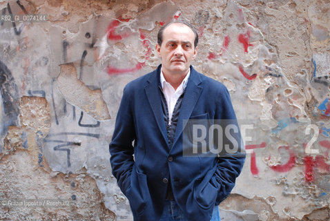 Italian writer and journalist Giuseppe Aloe, author of the book La logica del desiderio published by Giulio Perrone, pictured in Milan ©Grazia Ippolito/Rosebud2