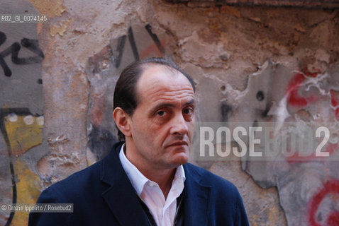 Italian writer and journalist Giuseppe Aloe, author of the book La logica del desiderio published by Giulio Perrone, pictured in Milan ©Grazia Ippolito/Rosebud2