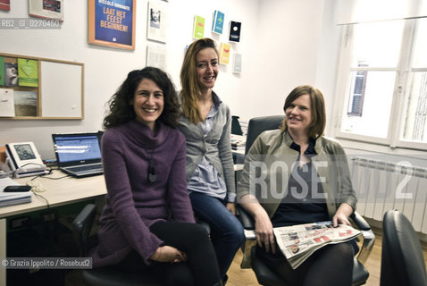 Literary agent Kylee Doust, australian, living in Rome in her office with assistants Anna Chiatto and Laura Ceccacci ©Grazia Ippolito/Rosebud2
