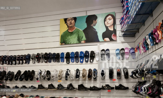 Arte in Sarpi, Milan, a painting of Re.rurban at Il Fruttivendolo ©Grazia Ippolito/Rosebud2