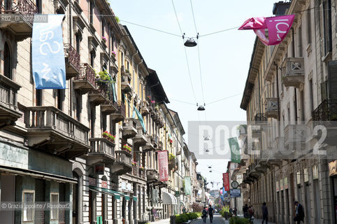 Arte in Sarpi, Milan, via P.Sarpi during the Art Festival, from 4-5 to 18-5-2013 ©Grazia Ippolito/Rosebud2