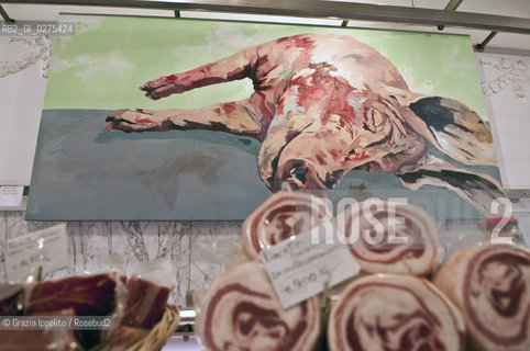 Arte in Sarpi, Milan, via P.Sarpi during the Art Festival, from 4-5 to 18-5-2013, Riccardo Gavazzis painting at Sirtoris butcher shop ©Grazia Ippolito/Rosebud2
