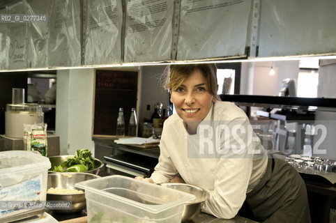 Simone Salvini, vegetarian and vegan master chef,in his restaurant Ops! in via Bergamo,56 in Rome, here his assistant Eleonora ©Grazia Ippolito/Rosebud2