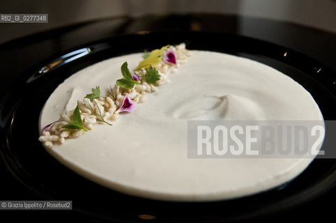 Simone Salvini, vegetarian and vegan master chef,at his restaurant Ops! in Rome. In the picture a white indian lentil cream with herbs and crispy wild rice ©Grazia Ippolito/Rosebud2