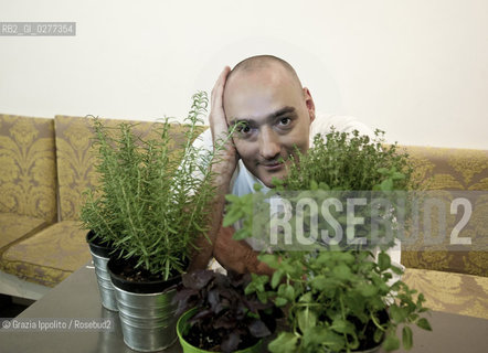 Simone Salvini, vegetarian and vegan master chef,in his restaurant Ops! in via Bergamo,56 in Rome ©Grazia Ippolito/Rosebud2