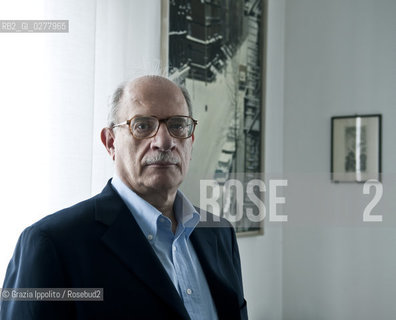 Antonino Ferro,psychoanalyst,President of the Italian Society of Psychoanalysis, pictured in his studio in Milan ©Grazia Ippolito/Rosebud2