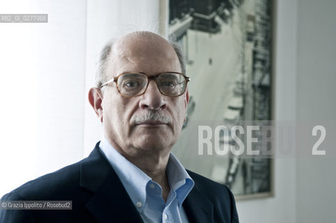 Antonino Ferro,psychoanalyst,President of the Italian Society of Psychoanalysis, pictured in his studio in Milan ©Grazia Ippolito/Rosebud2