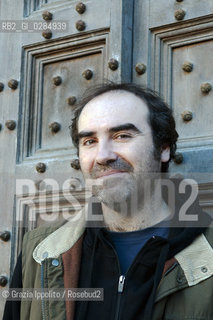 Italian writer Aberto Prunetti author of Amianto and other books as Il fioraio di Peron, Potassa pictured in Piazza del Campo in Siena.Hes also a translater of english and spanish. ©Grazia Ippolito/Rosebud2