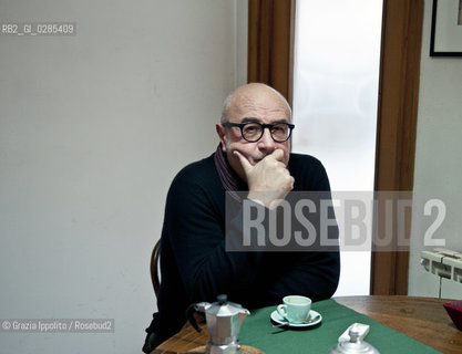 Francesco Pecoraro, italian writer and architect,in his house in Rome. Author of La vita in tempo di pacepublished by Ponte alle Grazie ©Grazia Ippolito/Rosebud2