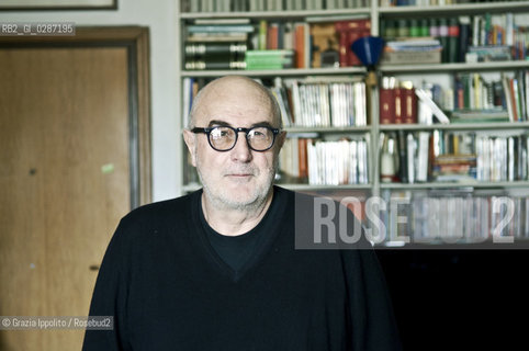 Francesco Pecoraro, italian writer and architect,in his house in Rome. Author of La vita in tempo di pacepublished by Ponte alle Grazie ©Grazia Ippolito/Rosebud2