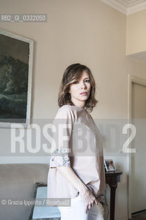 Simona Sparaco, italian writer, author of Nessuno sa di noifinalist at Stregaprize and Se chiudo gli occhipublished by Giunti, pictured in her house in Rome ©Grazia Ippolito/Rosebud2