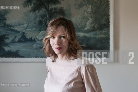 Simona Sparaco, italian writer, author of Nessuno sa di noifinalist at Stregaprize and Se chiudo gli occhipublished by Giunti, pictured in her house in Rome ©Grazia Ippolito/Rosebud2