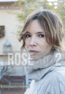 Simona Sparaco, italian writer, author of Nessuno sa di noifinalist at Stregaprize and Se chiudo gli occhipublished by Giunti, pictured in her house in Rome ©Grazia Ippolito/Rosebud2