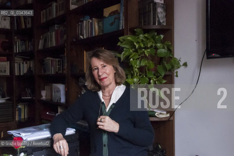 Valentina Fortichiari, writer and journalist, author of Non ha mai quiete.Leonardo e lacquapublished by sedizioni, pictured in her house in Milano ©Grazia Ippolito/Rosebud2