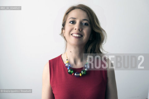 Claudia De Lillo alias Elasti, journalist, writer, author of Dire fare baciare, Alla pari, Non solo mamma on D la Repubblica, pictured in her house in Milano. ©Grazia Ippolito/Rosebud2