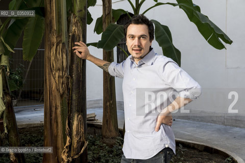 Peppe Fiore, neapolitan writer, author of La futura classe dirigente, Nessuno è indispensabile,in may 2017 a new novel , pictured in his house in Rome. ©Grazia Ippolito/Rosebud2