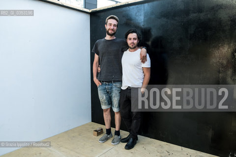Il progetto Open Portrait di Antonio Ottomanelli con la Fondazione R.Catella, prevede la realizzazione di una camera oscura di grandi dimensioni che rimarra? a Porta Nuova, piazza Alvar Aalto, dall11 al 18giugno17, il dispositivo realizzerà un ritratto monumentale e in movimento delle persone che passeranno di lì e del paesaggio in quellangolo di Pta Nuova.11/06/2017 ©Grazia Ippolito/Rosebud2