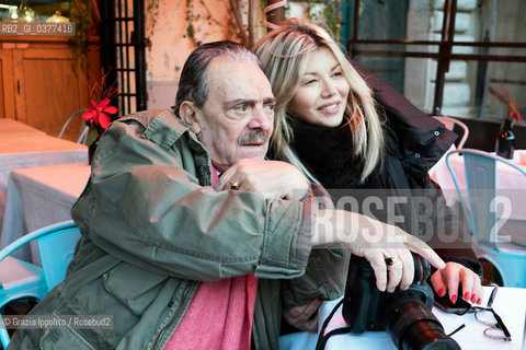 Rino Barillari, photographer named King of Paparazzi, the most important reporter of Dolce Vita in 1960 years, still shooting in Rome on 30 december 2018 in Piazza Navona, with his wife Antonella ©Grazia Ippolito/Rosebud2