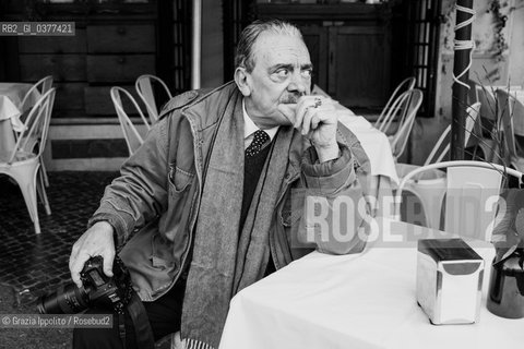 Rino Barillari, photographer named King of Paparazzi, the most important reporter of Dolce Vita in 1960 years, still shooting in Rome on 30 december 2018 in Piazza Navona ©Grazia Ippolito/Rosebud2