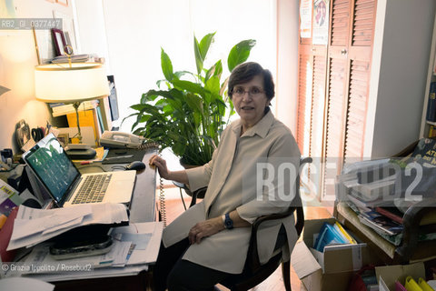 Nicoletta Sipos, writer author of books such as La promessa del tramonto  Il bicchiere mezzo pieno she has been editor in chief of italian magazines, pictured in her house in Milano, 14-01-2019 ©Grazia Ippolito/Rosebud2