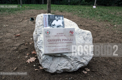 Milano piazza Segesta,11-12-2019 cerimonia per lapide e quercia piantumata in memoria di Giuseppe Pinelli , morto in seguito a una caduta dalla finestra della Questura di Milano, dove era stato portato perchè sospettato della strage di Piazza Fontana il 12-12-1969 ©Grazia Ippolito/Rosebud2