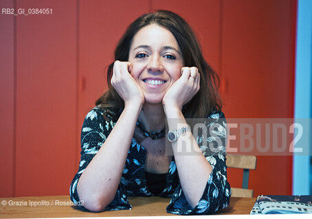 Claudia De Lillo alias Elasti, journalist  and writer, author of the blog:nonsolomamma in her house in Milan ©Grazia Ippolito/Rosebud2